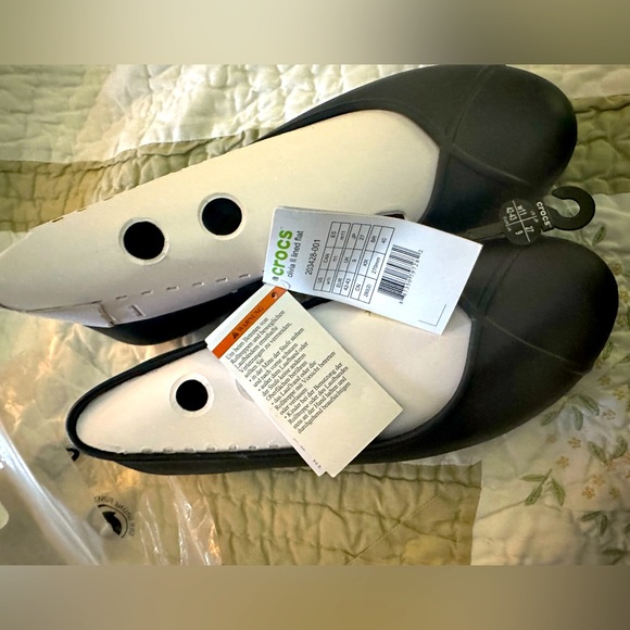 Brand new Maryjane crocs with fur in bottom - Picture 1 of 2